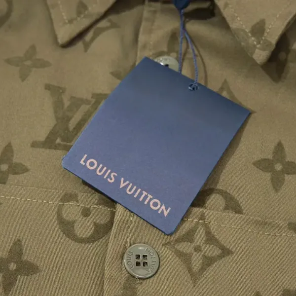 LV【LOUIS VUITTON 公式旗艦店】ルイヴィトン シャツ ご好評に付き再入荷 250222 LV【LOUIS VUITTON 公式旗艦店】ルイヴィトン シャツ ご好評に付き再入荷 250222