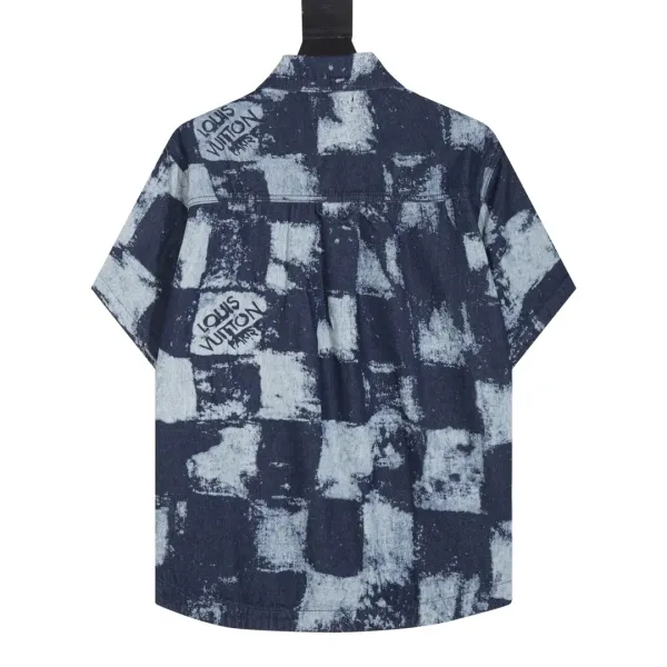 LV【LOUIS VUITTON 公式旗艦店】ルイヴィトン 半袖シャツ ご好評に付き再入荷 250219 LV【LOUIS VUITTON 公式旗艦店】ルイヴィトン 半袖シャツ ご好評に付き再入荷 250219
