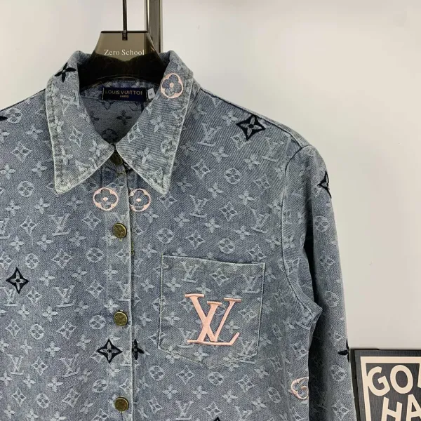LV【LOUIS VUITTON 公式旗艦店】ルイヴィトン  シャツ ご好評に付き再入荷  250219