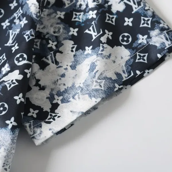 LV【LOUIS VUITTON 公式旗艦店】ルイヴィトン 半袖シャツ ご好評に付き再入荷 250219 LV【LOUIS VUITTON 公式旗艦店】ルイヴィトン 半袖シャツ ご好評に付き再入荷 250219