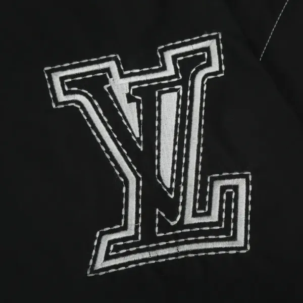 LV【LOUIS VUITTON 公式旗艦店】ルイヴィトン シャツ ご好評に付き再入荷 250219 LV【LOUIS VUITTON 公式旗艦店】ルイヴィトン シャツ ご好評に付き再入荷 250219