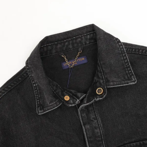 LV【LOUIS VUITTON 公式旗艦店】ルイヴィトン シャツ ご好評に付き再入荷 250219 LV【LOUIS VUITTON 公式旗艦店】ルイヴィトン シャツ ご好評に付き再入荷 250219