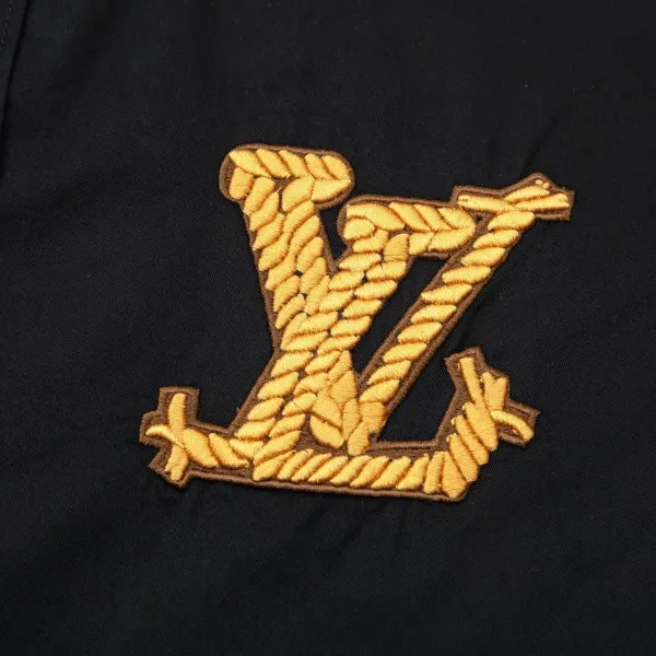 【LOUIS VUITTON 公式旗艦店】ルイヴィトン シャツ ご好評に付き再入荷 240811 【LOUIS VUITTON 公式旗艦店】ルイヴィトン シャツ ご好評に付き再入荷 240811