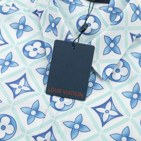 【LOUIS VUITTON 公式旗艦店】ルイヴィトン シャツ ご好評に付き再入荷 240803 【LOUIS VUITTON 公式旗艦店】ルイヴィトン シャツ ご好評に付き再入荷 240803
