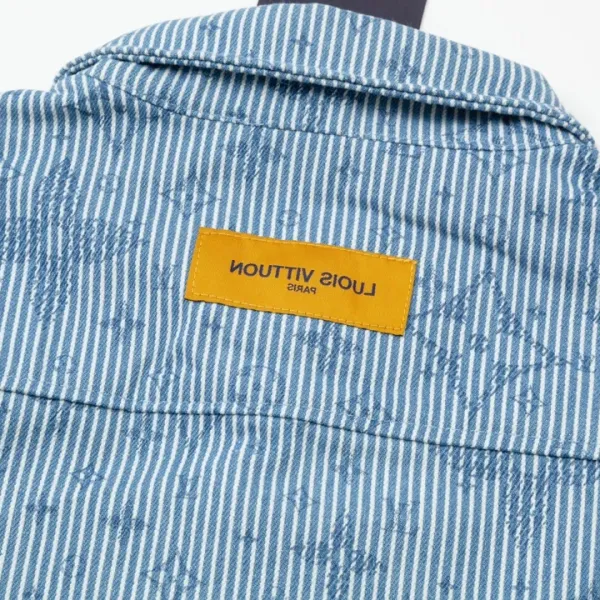 【LOUIS VUITTON 公式旗艦店】ルイヴィトン シャツ ご好評に付き再入荷 240803 【LOUIS VUITTON 公式旗艦店】ルイヴィトン シャツ ご好評に付き再入荷 240803