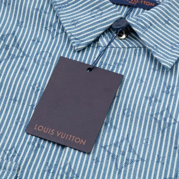 【LOUIS VUITTON 公式旗艦店】ルイヴィトン シャツ ご好評に付き再入荷 240803 【LOUIS VUITTON 公式旗艦店】ルイヴィトン シャツ ご好評に付き再入荷 240803