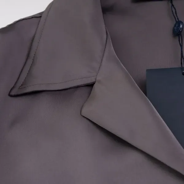 LV 【LOUIS VUITTON 公式旗艦店】ルイヴィトン 半袖シャツ ご好評に付き再入荷 240716 LV 【LOUIS VUITTON 公式旗艦店】ルイヴィトン 半袖シャツ ご好評に付き再入荷 240716