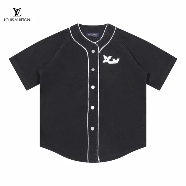 LV 【LOUIS VUITTON 公式旗艦店】ルイヴィトン 半袖シャツ ご好評に付き再入荷 240716 LV 【LOUIS VUITTON 公式旗艦店】ルイヴィトン 半袖シャツ ご好評に付き再入荷 240716