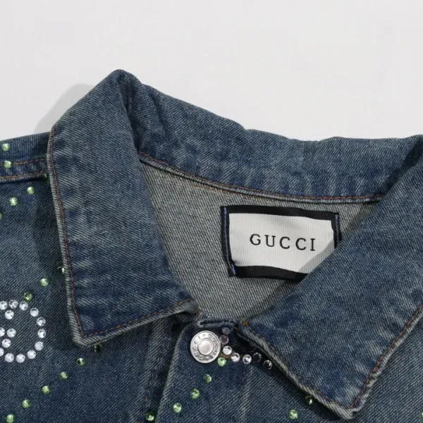 【GUCCI 公式旗艦店】グッチ シャツ ご好評に付き再入荷 250222 【GUCCI 公式旗艦店】グッチ シャツ ご好評に付き再入荷 250222