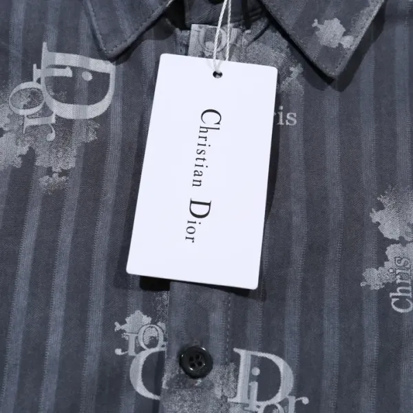 【DIOR 公式旗艦店】ディオール シャツ ご好評に付き再入荷 240816 【DIOR 公式旗艦店】ディオール シャツ ご好評に付き再入荷 240816