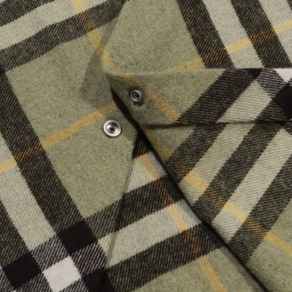 【BURBERRY  公式旗艦店】バーバリー  シャツ ご好評に付き再入荷 241119