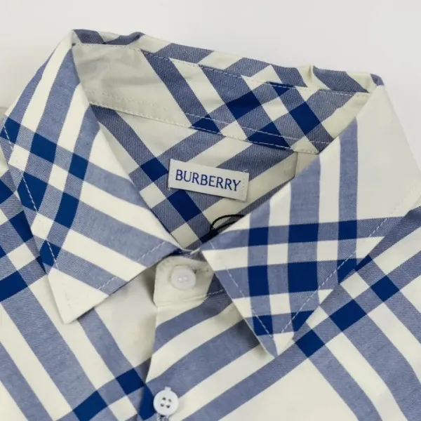 【BURBERRY 公式旗艦店】バーバリー シャツ ご好評に付き再入荷 24627 【BURBERRY 公式旗艦店】バーバリー シャツ ご好評に付き再入荷 24627