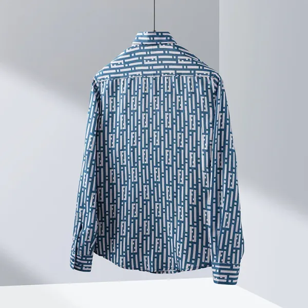 【FENDI 公式旗艦店】フェンディ  シャツ  ご好評に付き再入荷 250221