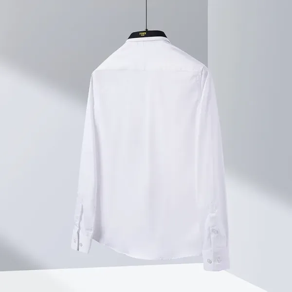 【FENDI 公式旗艦店】フェンディ シャツ ご好評に付き再入荷 250221 【FENDI 公式旗艦店】フェンディ シャツ ご好評に付き再入荷 250221