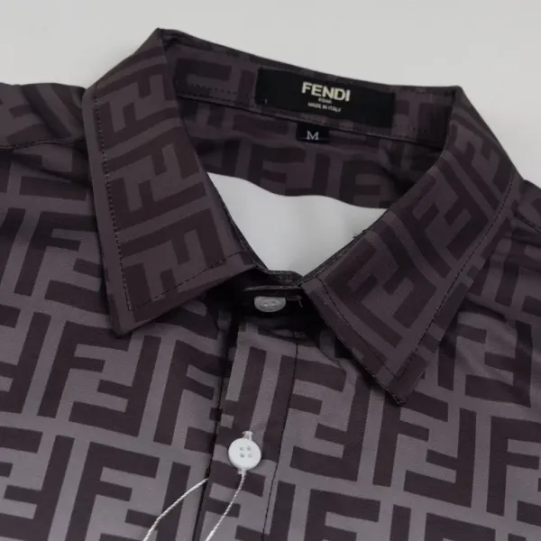 【FENDI 公式旗艦店】フェンディ シャツ ご好評に付き再入荷 250221 【FENDI 公式旗艦店】フェンディ シャツ ご好評に付き再入荷 250221