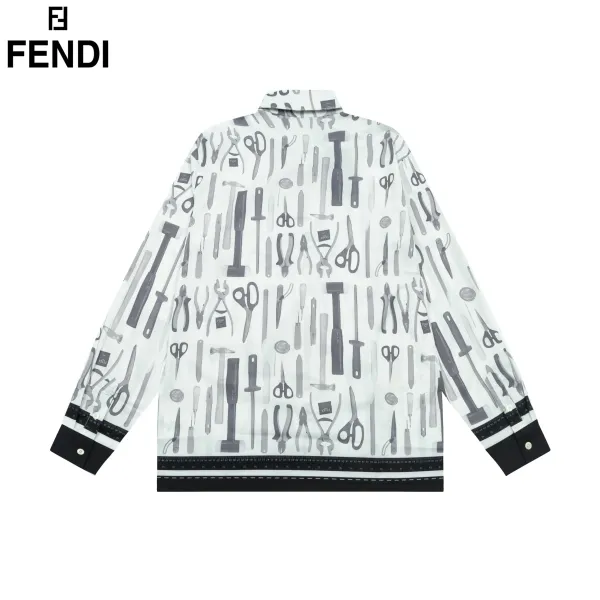 【FENDI 公式旗艦店】フェンディ シャツ ご好評に付き再入荷 240716 【FENDI 公式旗艦店】フェンディ シャツ ご好評に付き再入荷 240716