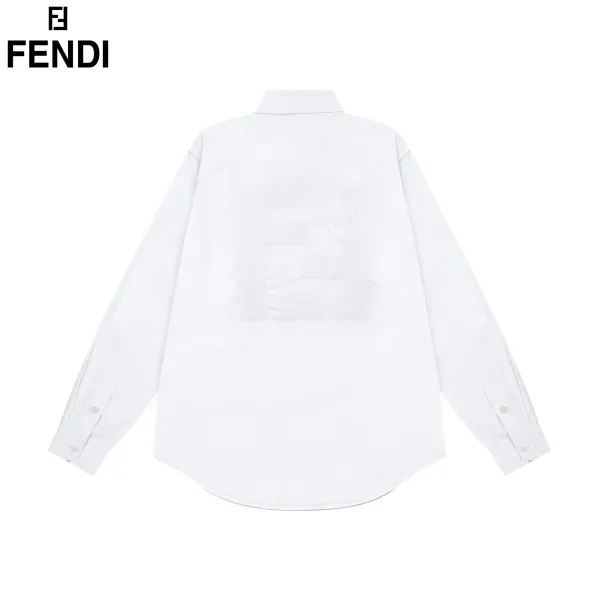 【FENDI 公式旗艦店】フェンディ シャツ ご好評に付き再入荷 240716 【FENDI 公式旗艦店】フェンディ シャツ ご好評に付き再入荷 240716