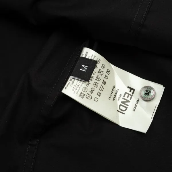 【FENDI 公式旗艦店】フェンディ シャツ ご好評に付き再入荷 240716 【FENDI 公式旗艦店】フェンディ シャツ ご好評に付き再入荷 240716