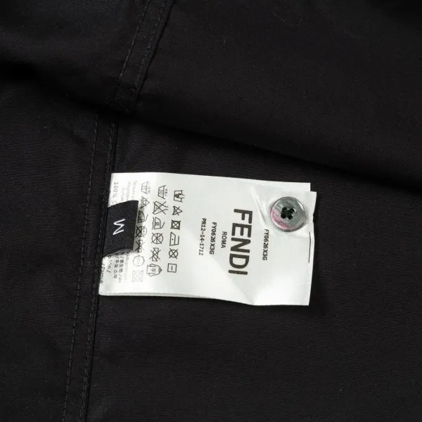 【FENDI 公式旗艦店】フェンディ シャツ ご好評に付き再入荷 240716 【FENDI 公式旗艦店】フェンディ シャツ ご好評に付き再入荷 240716