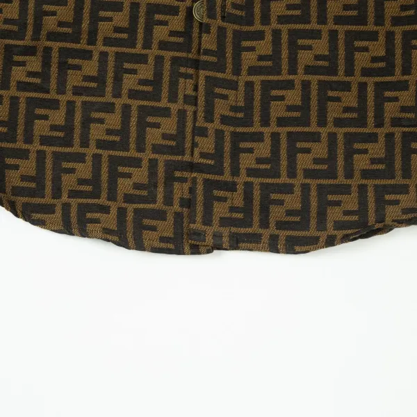 【FENDI 公式旗艦店】フェンディ シャツ ご好評に付き再入荷 240716 【FENDI 公式旗艦店】フェンディ シャツ ご好評に付き再入荷 240716