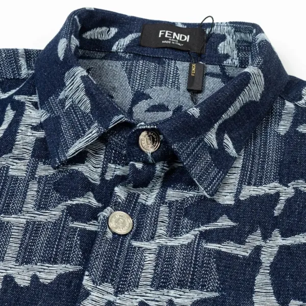 【FENDI 公式旗艦店】フェンディ シャツ ご好評に付き再入荷 240716 【FENDI 公式旗艦店】フェンディ シャツ ご好評に付き再入荷 240716