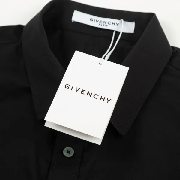 【GIVENCHY 公式旗艦店】ジバンシー シャツ ご好評に付き再入荷 240802 【GIVENCHY 公式旗艦店】ジバンシー シャツ ご好評に付き再入荷 240802