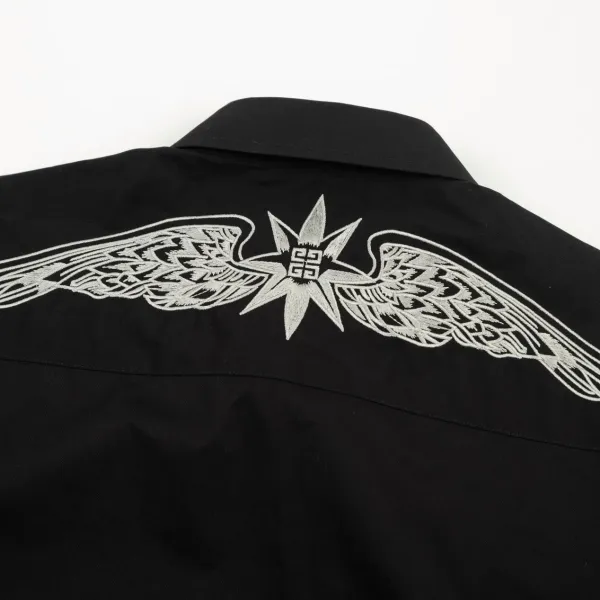 【GIVENCHY 公式旗艦店】ジバンシー シャツ ご好評に付き再入荷 240802 【GIVENCHY 公式旗艦店】ジバンシー シャツ ご好評に付き再入荷 240802