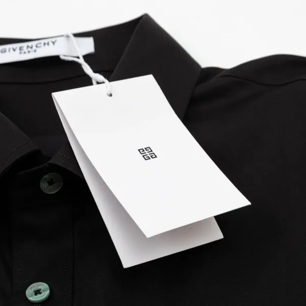 【GIVENCHY 公式旗艦店】ジバンシー シャツ ご好評に付き再入荷 240802 【GIVENCHY 公式旗艦店】ジバンシー シャツ ご好評に付き再入荷 240802