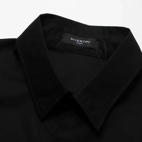 【GIVENCHY 公式旗艦店】ジバンシー 半袖シャツ ご好評に付き再入荷 240716