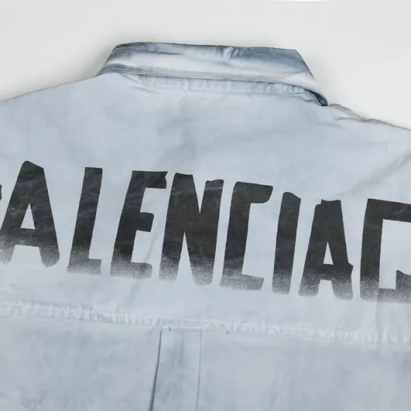 【BALENCIAGA 公式旗艦店】バレンシアガ  シャツ ご好評に付き再入荷  250218