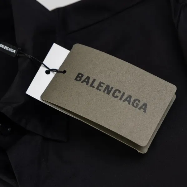【BALENCIAGA 公式旗艦店】バレンシアガ シャツ ご好評に付き再入荷 250218 【BALENCIAGA 公式旗艦店】バレンシアガ シャツ ご好評に付き再入荷 250218