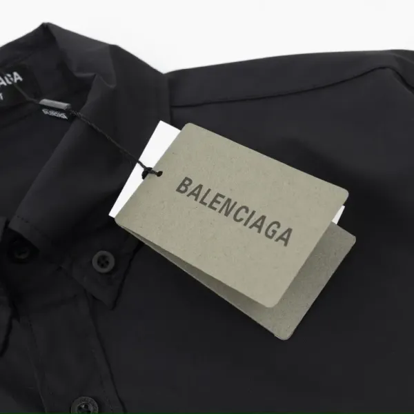 【BALENCIAGA 公式旗艦店】バレンシアガ シャツ ご好評に付き再入荷 250218 【BALENCIAGA 公式旗艦店】バレンシアガ シャツ ご好評に付き再入荷 250218