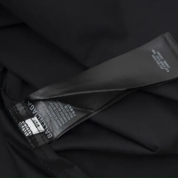【BALENCIAGA 公式旗艦店】バレンシアガ シャツ ご好評に付き再入荷 250218 【BALENCIAGA 公式旗艦店】バレンシアガ シャツ ご好評に付き再入荷 250218
