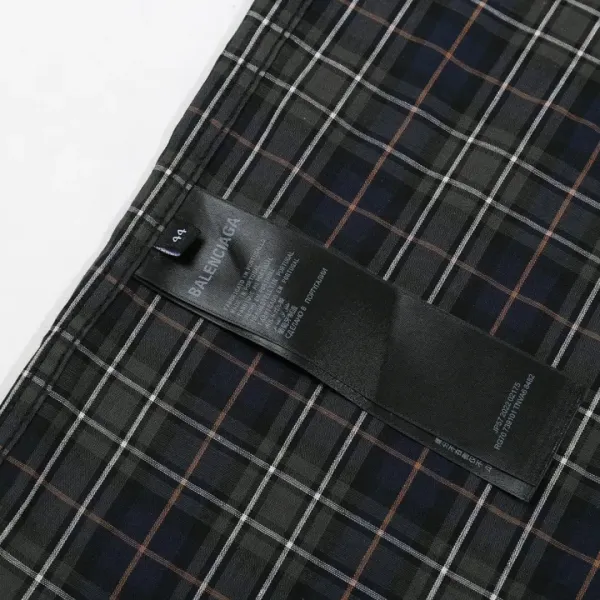 【BALENCIAGA 公式旗艦店】バレンシアガ  シャツ ご好評に付き再入荷  241119
