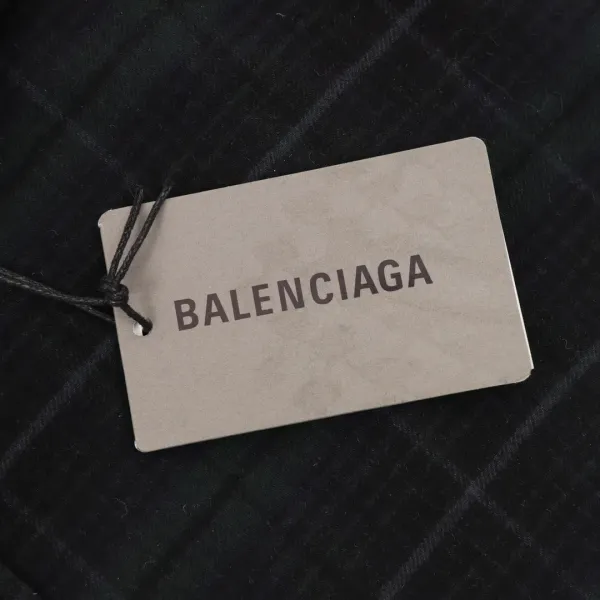 【BALENCIAGA 公式旗艦店】バレンシアガ シャツ ご好評に付き再入荷 241119 【BALENCIAGA 公式旗艦店】バレンシアガ シャツ ご好評に付き再入荷 241119