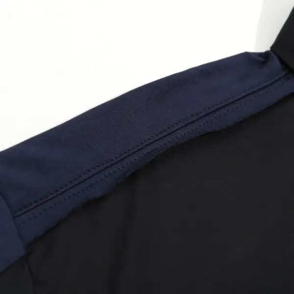 【BALENCIAGA 公式旗艦店】バレンシアガ   シャツ ご好評に付き再入荷  241119