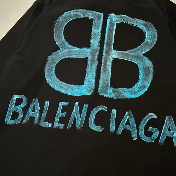 【BALENCIAGA 公式旗艦店】バレンシアガ シャツ ご好評に付き再入荷 240802 【BALENCIAGA 公式旗艦店】バレンシアガ シャツ ご好評に付き再入荷 240802