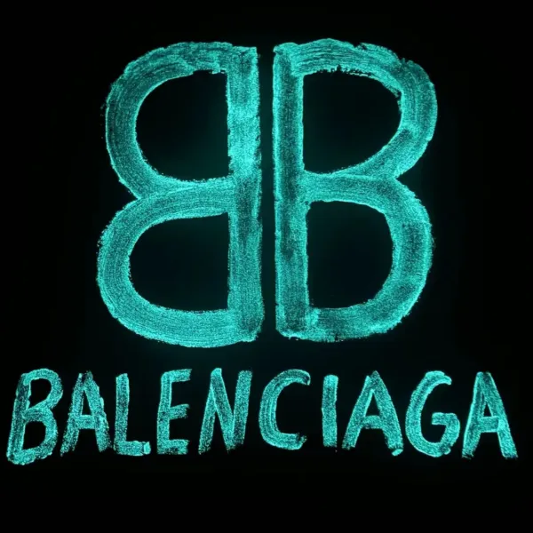 【BALENCIAGA 公式旗艦店】バレンシアガ シャツ ご好評に付き再入荷 240802 【BALENCIAGA 公式旗艦店】バレンシアガ シャツ ご好評に付き再入荷 240802
