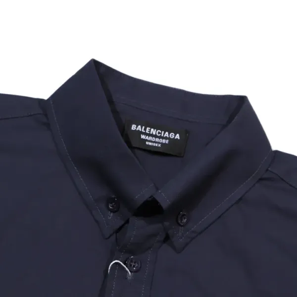 【BALENCIAGA 公式旗艦店】バレンシアガ  シャツ  ご好評に付き再入荷 240715