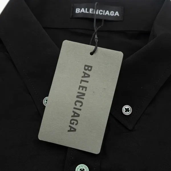 【BALENCIAGA 公式旗艦店】バレンシアガ シャツ ご好評に付き再入荷 240715 【BALENCIAGA 公式旗艦店】バレンシアガ シャツ ご好評に付き再入荷 240715