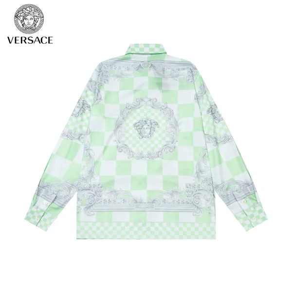 【VERSACE 公式旗艦店】ヴェルサーチ シャツ ご好評に付き再入荷 240716 【VERSACE 公式旗艦店】ヴェルサーチ シャツ ご好評に付き再入荷 240716