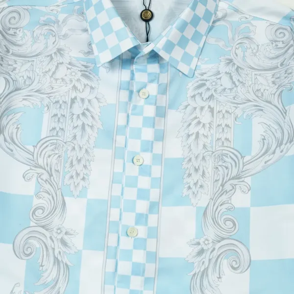 【VERSACE 公式旗艦店】ヴェルサーチ シャツ ご好評に付き再入荷 240716 【VERSACE 公式旗艦店】ヴェルサーチ シャツ ご好評に付き再入荷 240716