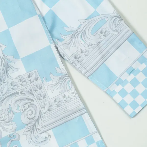 【VERSACE 公式旗艦店】ヴェルサーチ シャツ ご好評に付き再入荷 240716 【VERSACE 公式旗艦店】ヴェルサーチ シャツ ご好評に付き再入荷 240716