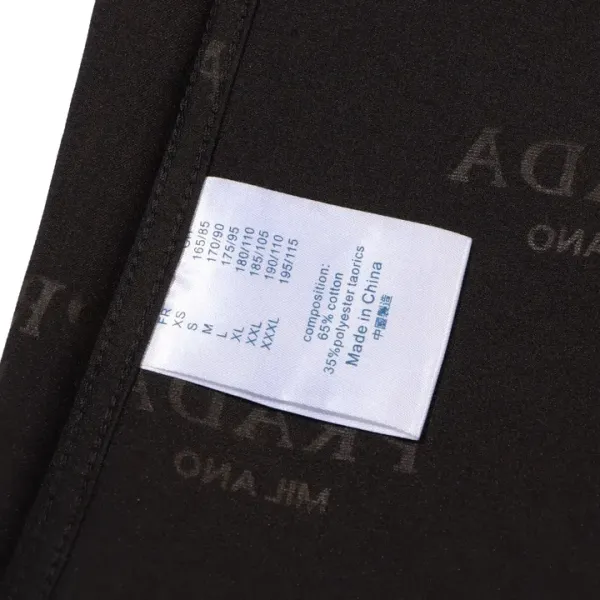 【PRADA 公式旗艦店】プラダ シャツ ご好評に付き再入荷 240803 【PRADA 公式旗艦店】プラダ シャツ ご好評に付き再入荷 240803
