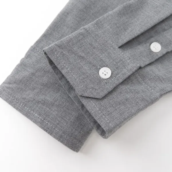 【ThomBrowne  公式旗艦店】トムブラウン   シャツ ご好評に付き再入荷  250221