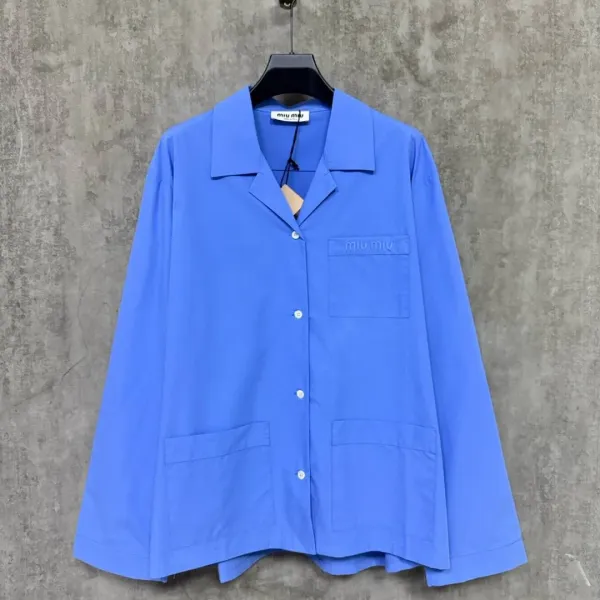 【Miumiu公式旗艦店】ミュウミュウ シャツ ご好評に付き再入荷 250219 【Miumiu公式旗艦店】ミュウミュウ シャツ ご好評に付き再入荷 250219