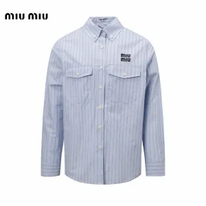 【Miumiu公式旗艦店】ミュウミュウ シャツ ご好評に付き再入荷 250219 【Miumiu公式旗艦店】ミュウミュウ シャツ ご好評に付き再入荷 250219