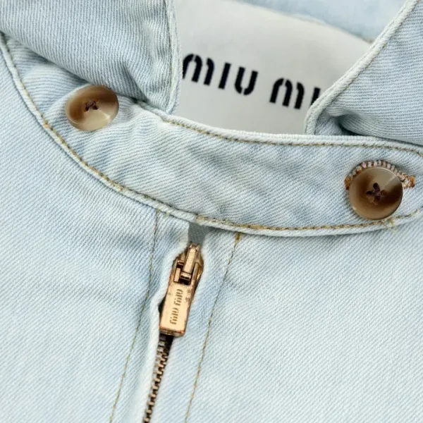 【Miumiu公式旗艦店】ミュウミュウ  シャツ ご好評に付き再入荷  250219