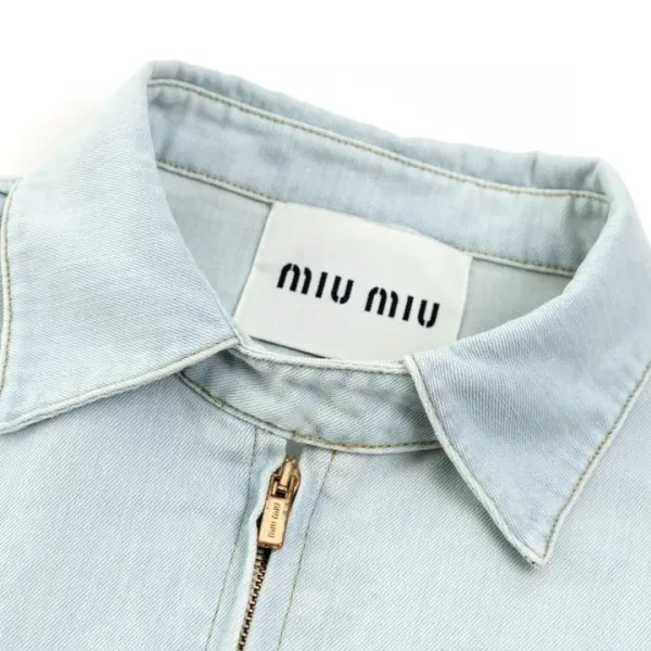 【Miumiu公式旗艦店】ミュウミュウ  シャツ ご好評に付き再入荷  250219