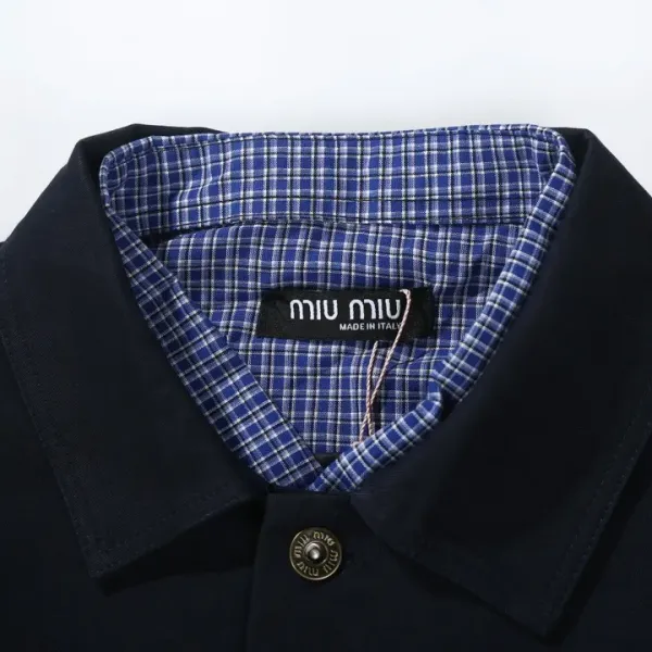 【Miumiu公式旗艦店】ミュウミュウ  シャツ ご好評に付き再入荷  250219